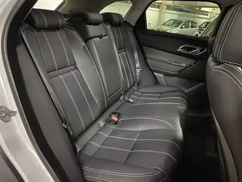 カタログ画像：レンジローバーヴェラール （RANGE ROVER VELAR） ベースグレード ２５０ＰＳ 2017年7月 DBA-LY2XCB 2000cc フジホワイト（ソリッド） 燃費11.6km / l 内装