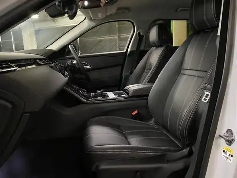 カタログ画像：レンジローバーヴェラール （RANGE ROVER VELAR） ベースグレード ２５０ＰＳ 2017年7月 DBA-LY2XCB 2000cc フジホワイト（ソリッド） 燃費11.6km / l 内装