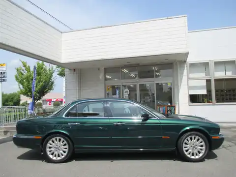 カタログ画像：ＸＪ （XJ） ＸＪ８ ３．５ 2006年1月 CBA-J72RB 3500cc ブリティッシュレーシンググリーン 燃費7.3km / l 外装