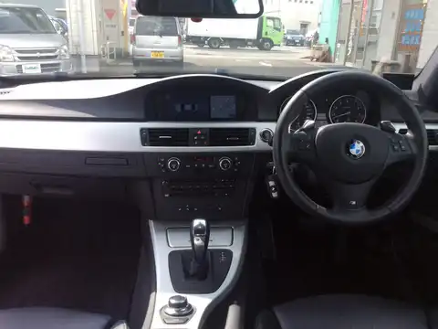 カタログ画像：３シリーズ （3 SERIES） ３３５ｉクーペ Ｍスポーツパッケージ 2008年11月 ABA-WB35 3000cc 燃費8.9km / l 内装