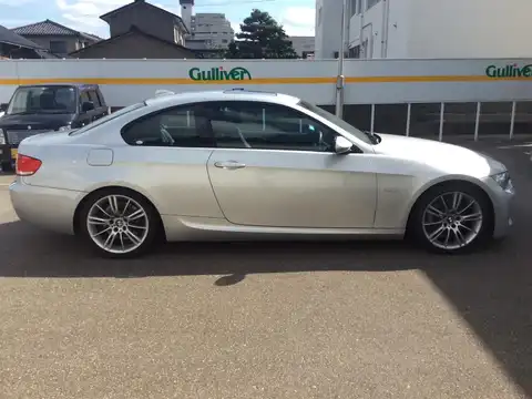 カタログ画像：３シリーズ （3 SERIES） ３３５ｉクーペ Ｍスポーツパッケージ 2008年11月 ABA-WB35 3000cc 燃費8.9km / l 外装