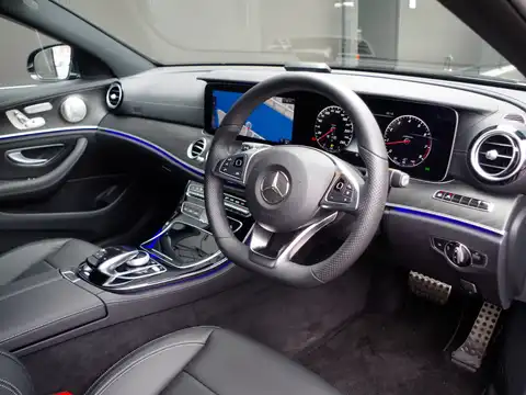 カタログ画像：Ｅクラス （E-CLASS） Ｅ２５０ アバンギャルド スポーツ 2016年7月 RBA-213045C 2000cc オブシディアンブラック（Ｍ） 燃費14.9km / l 内装