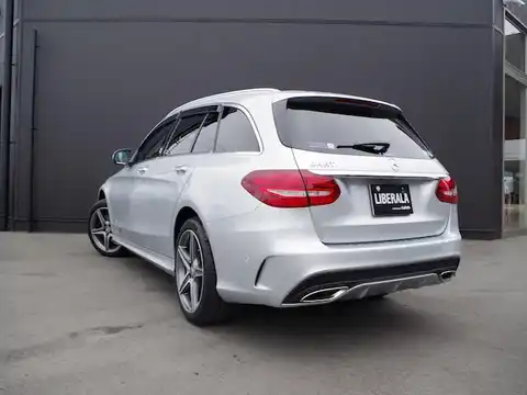 カタログ画像：Ｃクラスステーションワゴン （C-CLASS STATIONWAGON） Ｃ２００ ステーションワゴン スポーツ 2015年4月 RBA-205242 2000cc イリジウムシルバー（Ｍ）orダイヤモンドシルバー（Ｍ） 燃費16.5km / l バック