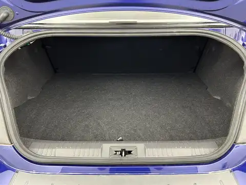 カタログ画像：ＢＲＺ （BRZ） Ｒ 2024年7月 3BA-ZD8 2400cc ＷＲブルー・パールorサファイアブルー・パール 燃費11.8km / l 内装