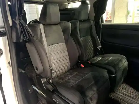 カタログ画像：ヴェルファイアハイブリッド （VELLFIRE HYBRID） ハイブリッドＺ 2020年1月 6AA-AYH30W 2500cc ホワイトパールクリスタルシャイン 燃費14.8km / l 内装