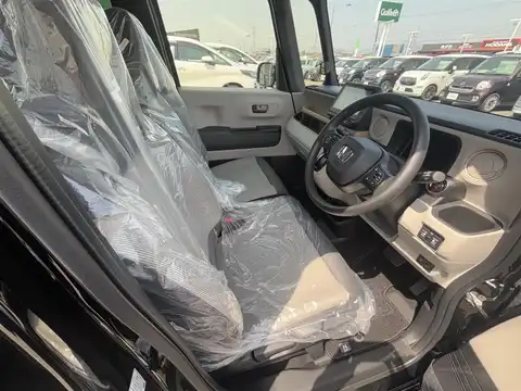 カタログ画像：Ｎ－ＢＯＸ （N-BOX） ベースグレード 2024年9月 6BA-JF6 660cc クリスタルブラック・パール 燃費19.4km / l 内装