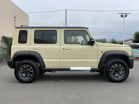 カタログ画像：ジムニー （JIMNY） ＸＧ 2025年11月 3BA-JB64W 660cc 燃費14.3km / l 外装