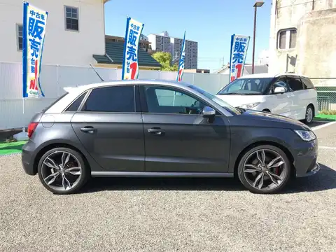 カタログ画像：Ｓ１スポーツバック （S1 SPORTBACK） ベースグレード 2014年11月 ABA-8XCWZF 2000cc フロレットシルバーメタリック 燃費14.4km / l 外装