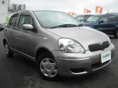 カタログ画像：ヴィッツ （VITZ） Ｆ Ｌパッケージ ナビスペシャル 2002年12月 UA-NCP15 1300cc グレーメタリック 燃費16.6km / l メイン（その他）