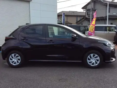 カタログ画像：ヤリス （YARIS） ハイブリッドＸ 2020年2月 6AA-MXPH10 1500cc ボルドーマイカメタリック 燃費36.0km / l 外装