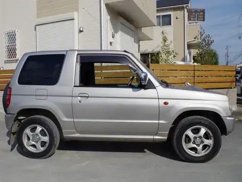 カタログ画像：パジェロミニ （PAJERO MINI） ＶＲ 2002年9月 TA-H58A 660cc ミディアムシルバーメタリック 外装