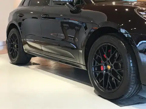 カタログ画像：マカン （MACAN） マカンＧＴＳ 2015年11月 ABA-J1H2 3000cc ブラック タイヤ