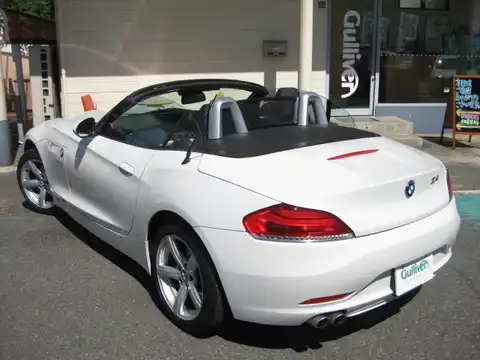 カタログ画像：Ｚ４ （Z4） ｓＤｒｉｖｅ２３ｉ 2009年5月 ABA-LM25 2500cc アルピン・ホワイトⅢ（ソリッド・カラー） 燃費11.4km / l バック