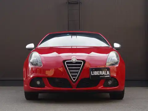 カタログ画像：ジュリエッタ （GIULIETTA） クアドリフォリオ ヴェルデ 2012年8月 ABA-94018 1700cc アルファレッド フロント