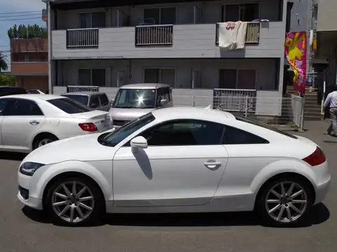 カタログ画像：ＴＴクーペ （TT COUPE） ２．０ＴＦＳＩ クワトロ 2008年9月 ABA-8JCCZF 2000cc アイビスホワイト 燃費12.4km / l 外装