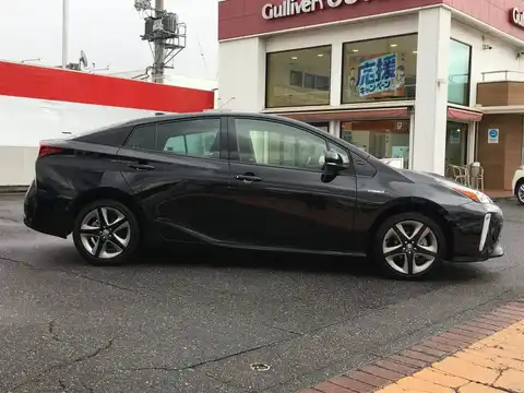 カタログ画像：プリウス （PRIUS） Ａツーリングセレクション 2019年10月 DAA-ZVW55 1800cc アティチュードブラックマイカ 燃費34.0km / l 外装