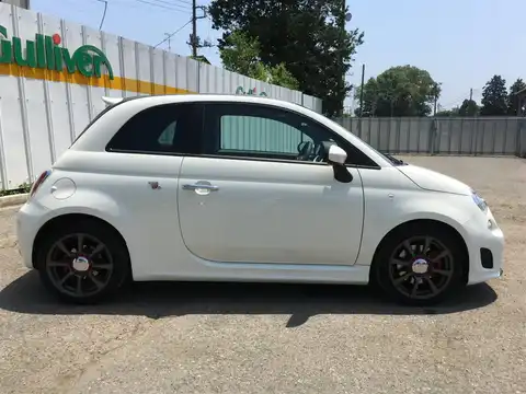 カタログ画像：アバルト５００Ｃ （ABARTH 500C） ベースグレード 2010年10月 ABA-312142 1400cc ビアンコガーラorネロスコルピオーネ／ビアンコガーラ 外装