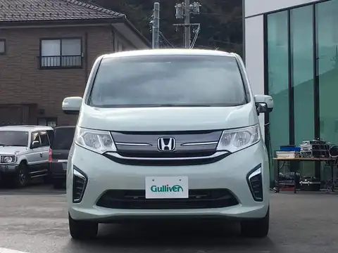 カタログ画像：ステップワゴン （STEPWAGON） Ｇ 2017年9月 DBA-RP2 1500cc ミルクグラス・パールorブルーホライゾン・メタリック 燃費15.4km / l フロント