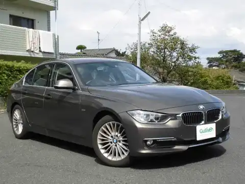 カタログ画像：３シリーズ （3 SERIES） ３２０ｄ ラグジュアリー 2013年8月 LDA-3D20 2000cc スパークリング・ブロンズorハバナ 燃費19.4km / l メイン（その他）