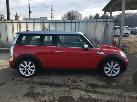 カタログ画像：ＭＩＮＩ （MINI） クーパーＳ クラブマン 2011年4月 DBA-ZG16 1600cc チリ・レッド（ソリッド） 燃費17.8km / l 外装