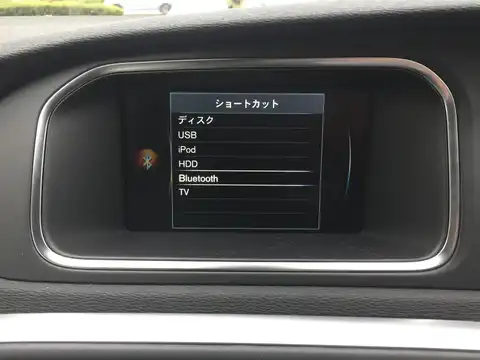 カタログ画像：Ｖ４０ （V40） クロスカントリー Ｔ５ ＡＷＤ 2015年3月 CBA-MB420XC 2000cc ロウカッパーメタリック 燃費14.8km / l 内装