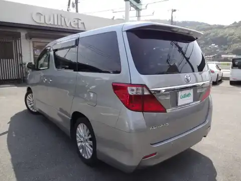 カタログ画像：アルファード （ALPHARD） ２４０Ｓ 2011年11月 DBA-ANH25W 2400cc グレーメタリック 燃費10.4km / l バック