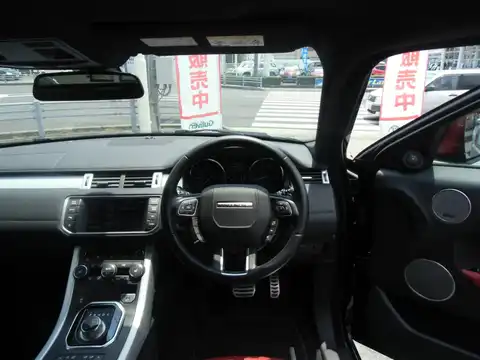 カタログ画像：レンジローバーイヴォーククーペ （RANGE ROVER EVOQUE COUPE） ピュア 2013年11月 CBA-LV2A 2000cc 燃費10.7km / l 内装