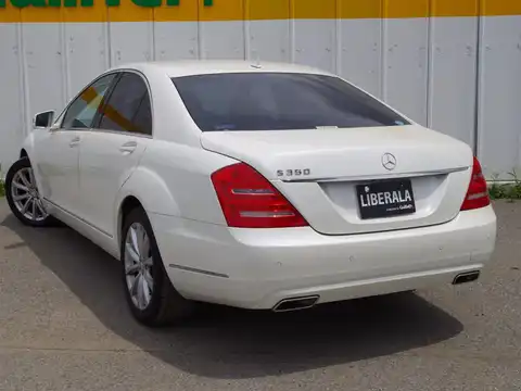 カタログ画像：Ｓクラス （S-CLASS） Ｓ３５０ 2009年9月 DBA-221056 3500cc 燃費8.6km / l バック