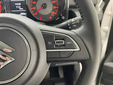 カタログ画像：ジムニーノマド （JIMNY NOMADE） ＦＣ 2025年4月 3BA-JC74W 1500cc アークティックホワイトパール 燃費14.9km / l 内装