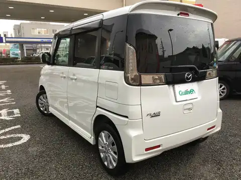 カタログ画像：フレアワゴンカスタムスタイル （FLAIR WAGON CUSTOM STYEL） ＸＳ 2014年7月 DBA-MM32S 660cc パールホワイト 燃費26.8km / l バック