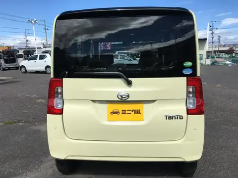 カタログ画像：タント （TANTO） Ｘターボ ＳＡⅢ 2017年12月 DBA-LA600S 660cc コットンアイボリー 燃費26.0km / l バック