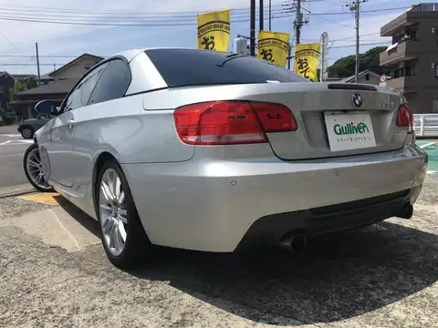 カタログ画像：３シリーズ （3 SERIES） ３３５ｉカブリオレ Ｍスポーツパッケージ 2008年1月 ABA-WL35 3000cc 燃費8.7km / l バック