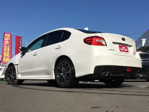 カタログ画像：ＷＲＸ Ｓ４ （WRX S4） ２．０ＧＴアイサイト 2014年8月 DBA-VAG 2000cc クリスタルホワイト・パール 燃費13.2km / l バック