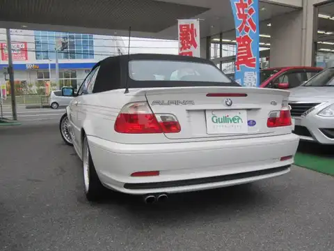 カタログ画像：３シリーズ （3 SERIES） ３３０Ｃｉカブリオーレ 2000年11月 GH-AV30 3000cc アルピン・ホワイトIII（ソリッド・カラー） 燃費9.2km / l バック