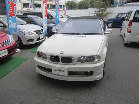 カタログ画像：３シリーズ （3 SERIES） ３３０Ｃｉカブリオーレ 2000年11月 GH-AV30 3000cc アルピン・ホワイトIII（ソリッド・カラー） 燃費9.2km / l フロント