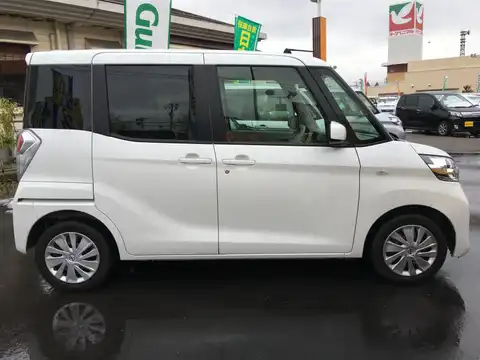 カタログ画像：デイズルークス （DAYZ ROOX） Ｓ 2014年4月 DBA-B21A 660cc ホワイトパール（３Ｐ） 燃費21.2km / l 外装