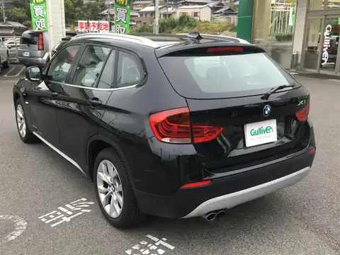 カタログ画像：Ｘ１ （X1） ｘＤｒｉｖｅ ２５ｉ 2010年11月 ABA-VL25 3000cc ブラックⅡorブラック・サファイア 燃費9.8km / l バック