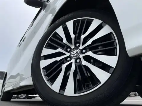 カタログ画像：アルファード （ALPHARD） ２．５Ｓ サイドリフトアップチルトシート装着車 2020年1月 3BA-AGH30W 2500cc ホワイトパールクリスタルシャインorラグジュアリーホワイトパールクリスタルシャインガラスフレーク 燃費10.6km / l タイヤ