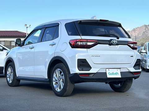 カタログ画像：ライズ （RAIZE） Ｇ 2024年11月 5BA-A201A 1200cc シャイニングホワイトパール 燃費20.7km / l バック