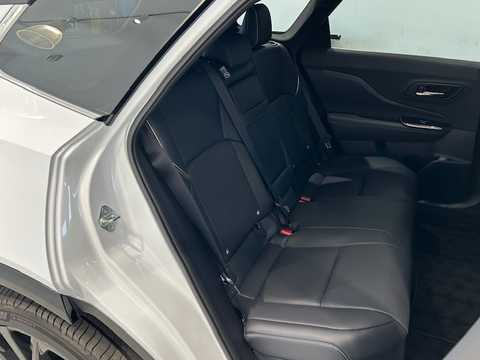 カタログ画像：クラウンエステート （CROWN ESTATE） Ｚ 2025年3月 6AA-AZSH38W 2500cc プレシャスホワイトパールorブラック×プレシャスホワイトパール 燃費20.3km / l 内装