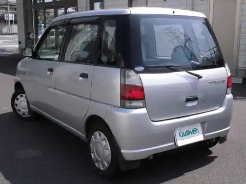 カタログ画像：プレオ （PLEO） Ｌ 2001年10月 TA-RA1 660cc プラチナシルバー・メタリック 燃費22.0km / l バック