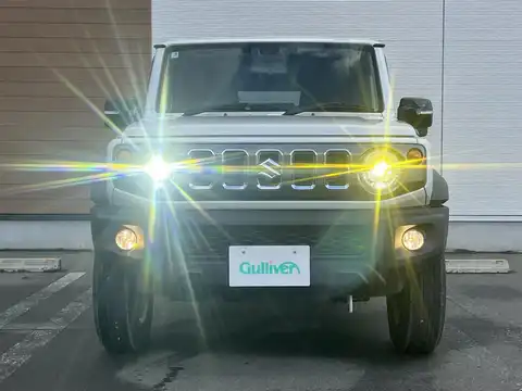カタログ画像：ジムニー （JIMNY） ＸＧ 2025年11月 3BA-JB64W 660cc 燃費14.3km / l メイン