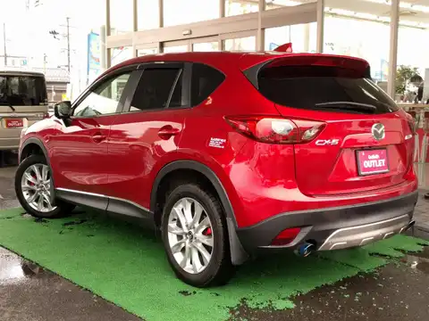 カタログ画像：ＣＸ－５ （CX-5） ＸＤ 2015年1月 LDA-KE2FW 2200cc ソウルレッドプレミアムメタリック 燃費18.4km / l バック