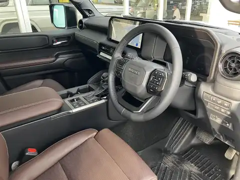 カタログ画像：ランドクルーザー２５０ （LAND CRUISER 250） ＺＸ 2024年4月 3DA-GDJ250W 2800cc プラチナホワイトパールマイカ 燃費11.0km / l フロント