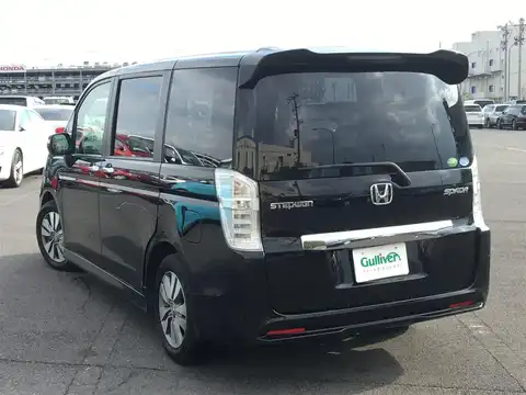 カタログ画像：ステップワゴンスパーダ （STEPWAGON SPADA） Ｚ インターナビセレクション 2012年6月 DBA-RK6 2000cc プレミアムスパークルブラックパール 燃費13.6km / l バック