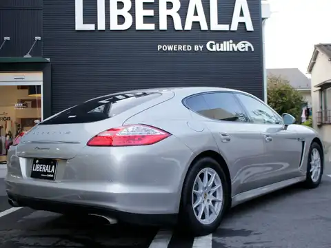 カタログ画像：パナメーラ （PANAMERA） パナメーラ 2013年4月 ABA-970CWA 3600cc バック