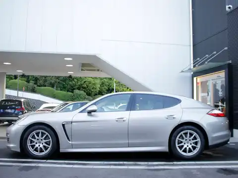 カタログ画像：パナメーラ （PANAMERA） パナメーラ エディション 2015年4月 ABA-970CWA 3600cc ロジウムシルバーメタリック 外装