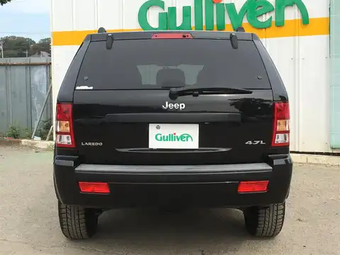 カタログ画像：ジープ・グランドチェロキー （JEEP GRAND CHEROKEE） ラレード４．７ 2006年6月 GH-WH47 4700cc ブリリアントブラッククリスタルパールコート 燃費6.1km / l バック