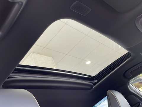 カタログ画像：クラウンクロスオーバー （CROWN CROSSOVER） ＲＳアドバンスド・ザ リミテッド－マットメタル 2023年12月 5AA-TZSH35 2400cc 燃費15.7km / l 内装