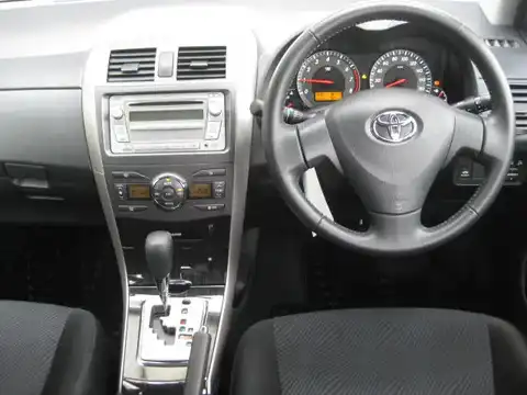 カタログ画像：カローラフィールダー （COROLLA FIELDER） １．８Ｓ 2008年10月 DBA-ZRE142G 1800cc ブロンズマイカメタリック 燃費16.8km / l 内装